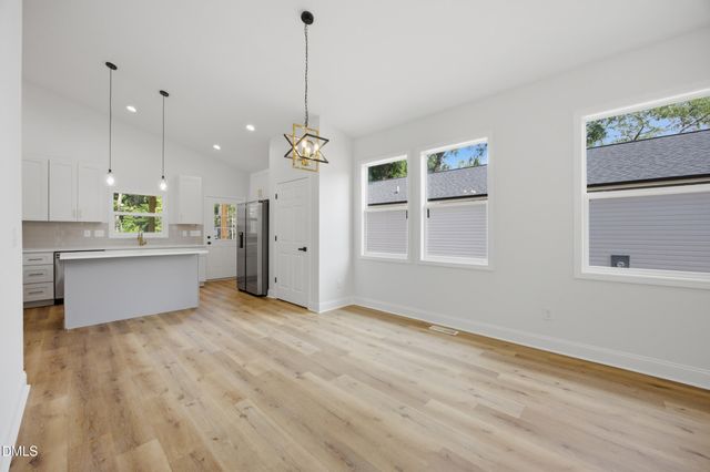 465 New York Avenue, Burlington, NC 27215
