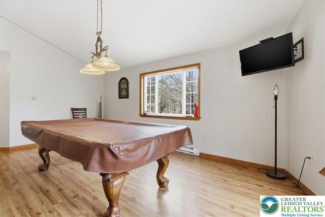 48 Hunt Trail, Penn Forest Twp, PA 18210