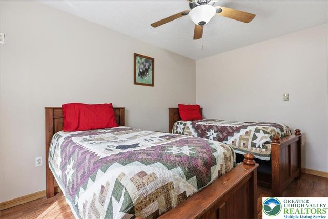 48 Hunt Trail, Penn Forest Twp, PA 18210