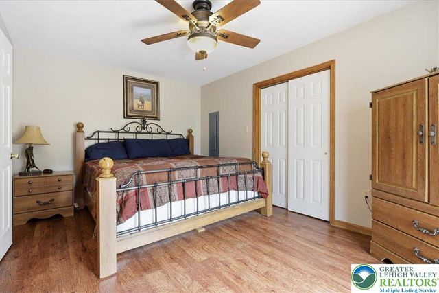 48 Hunt Trail, Penn Forest Twp, PA 18210