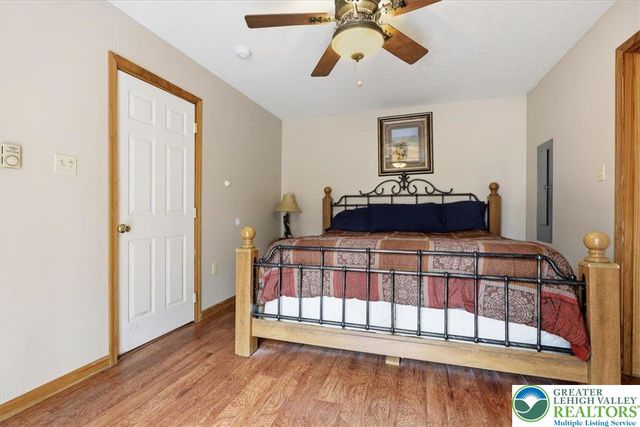 48 Hunt Trail, Penn Forest Twp, PA 18210