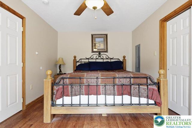 48 Hunt Trail, Penn Forest Twp, PA 18210