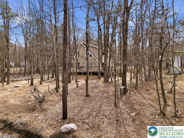48 Hunt Trail, Penn Forest Twp, PA 18210