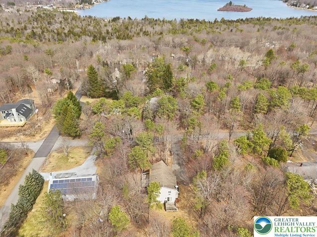 48 Hunt Trail, Penn Forest Twp, PA 18210