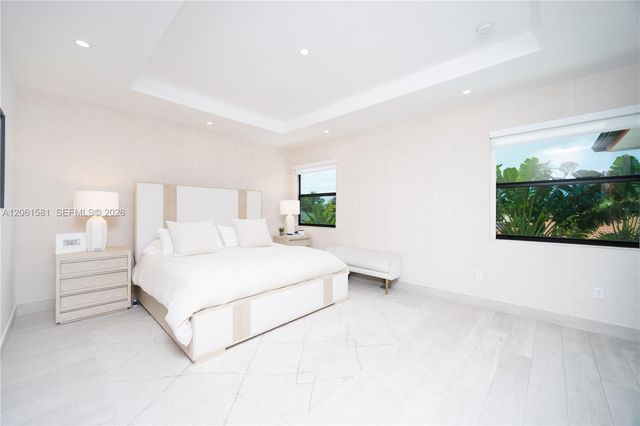 8995 NW 161st Terrace, Miami Lakes, FL 33018