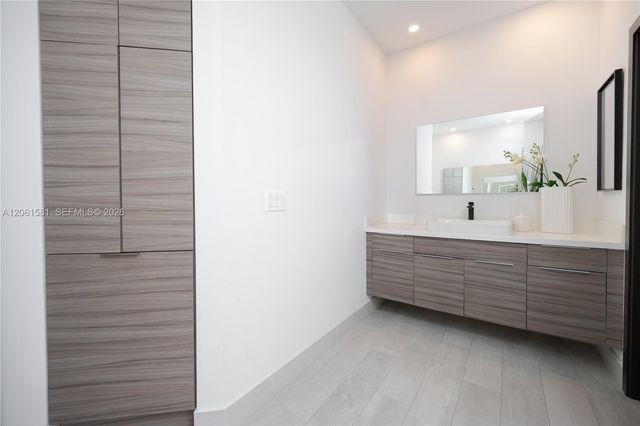 8995 NW 161st Terrace, Miami Lakes, FL 33018