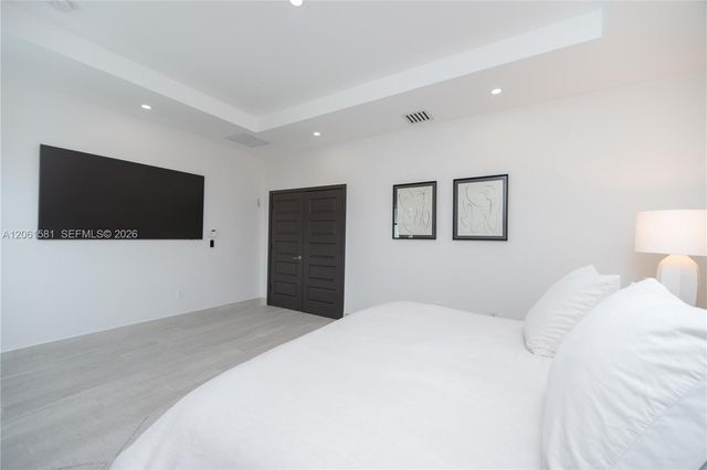 8995 NW 161st Terrace, Miami Lakes, FL 33018