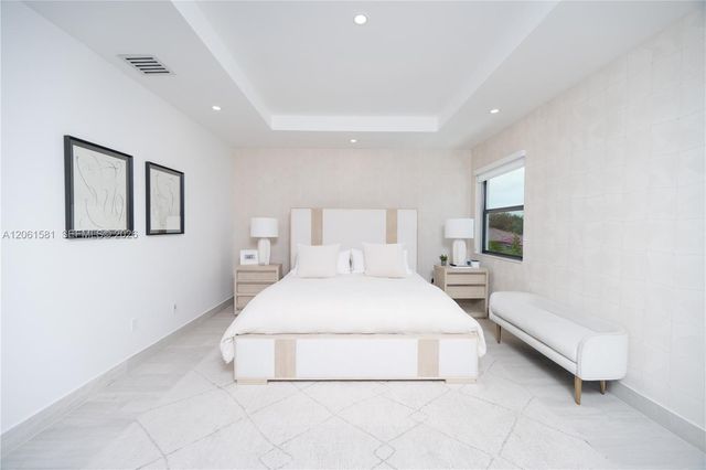 8995 NW 161st Terrace, Miami Lakes, FL 33018