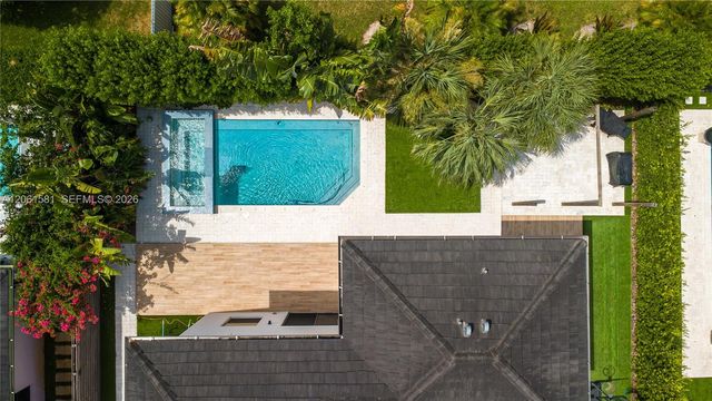 8995 NW 161st Terrace, Miami Lakes, FL 33018
