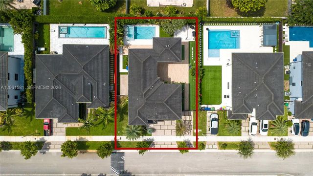 8995 NW 161st Terrace, Miami Lakes, FL 33018