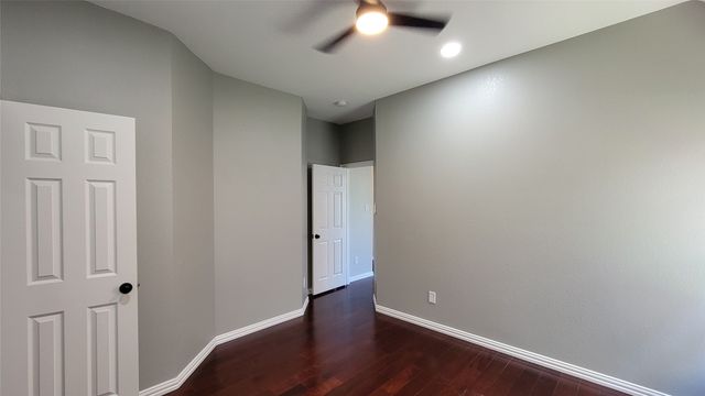 9726 Windy Hollow Drive, Irving, TX 75063