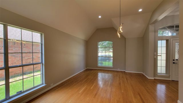 9726 Windy Hollow Drive, Irving, TX 75063