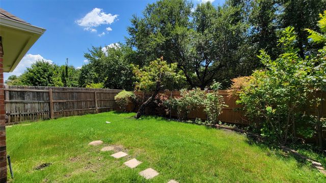 9726 Windy Hollow Drive, Irving, TX 75063