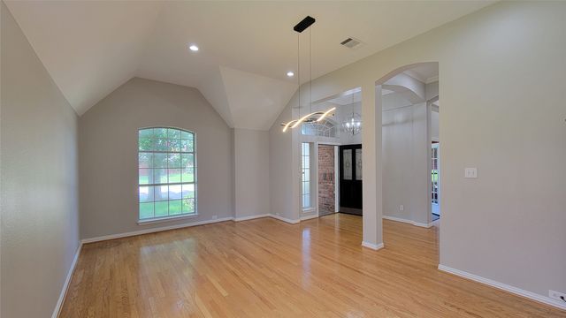 9726 Windy Hollow Drive, Irving, TX 75063