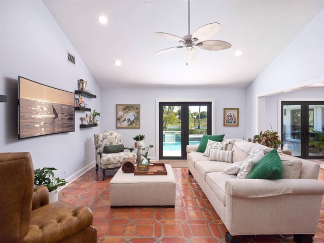 3700 Embassy Drive, West Palm Beach, FL 33401