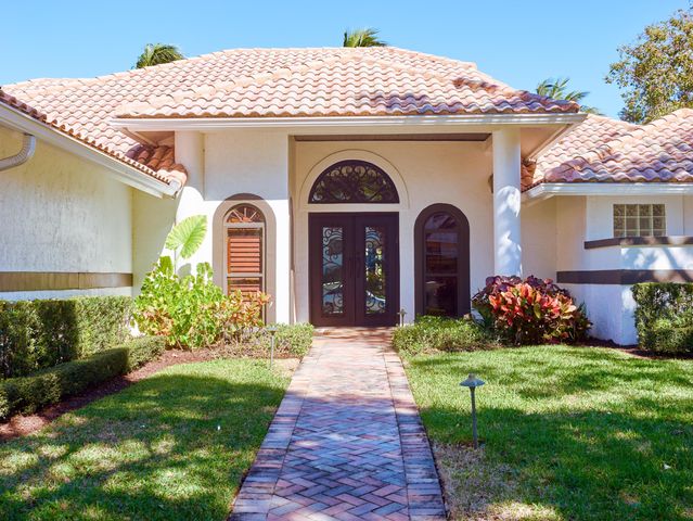 3700 Embassy Drive, West Palm Beach, FL 33401