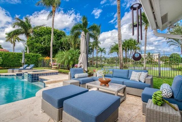 3700 Embassy Drive, West Palm Beach, FL 33401