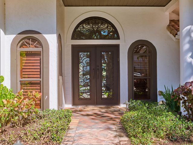 3700 Embassy Drive, West Palm Beach, FL 33401