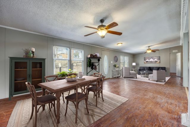 42 Epsom Drive, Gordonville, TX 76245