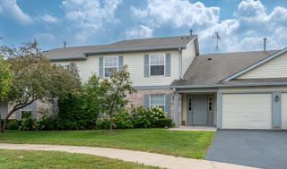 1057 N VILLAGE Drive 3, Round Lake Beach, IL 60073