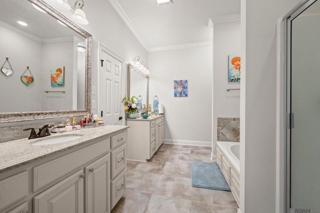 8251 Valencia Ct, Baton Rouge, LA 70820