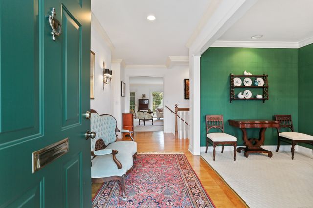 47 Bank Street 47, New Canaan, CT 06840