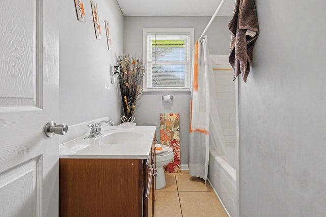 3002 Knud Dr, Columbia, TN 38401