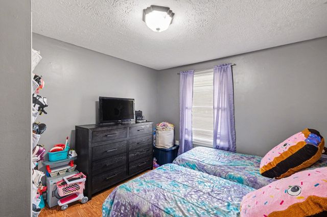 3002 Knud Dr, Columbia, TN 38401