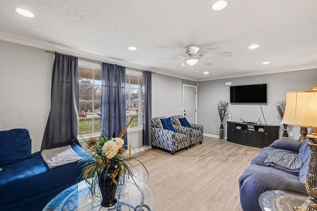 3002 Knud Dr, Columbia, TN 38401