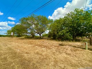 9165 New Sulphur Springs Rd, San Antonio, TX 78263