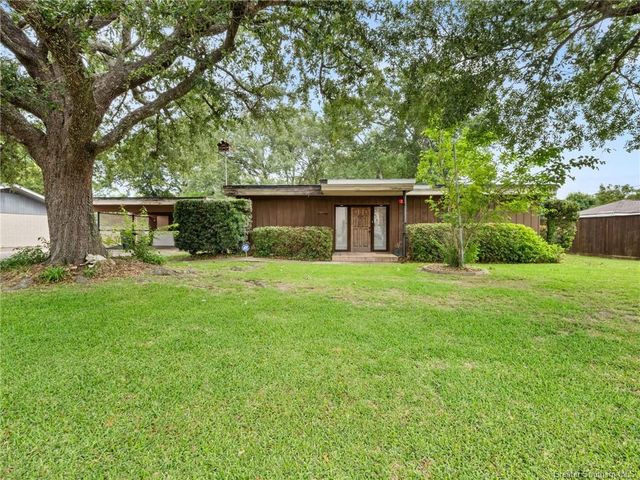 1710 W Sale Road, Lake Charles, LA 70605