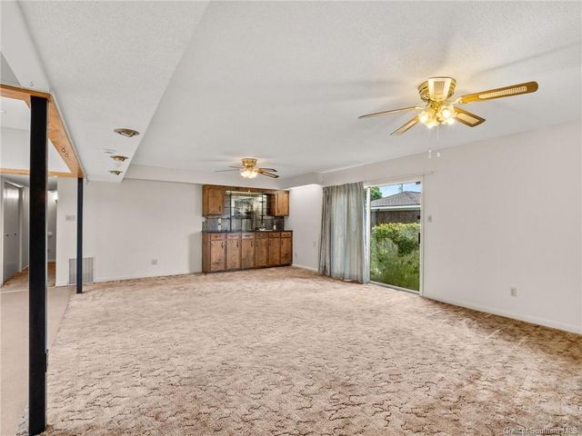 1710 W Sale Road, Lake Charles, LA 70605