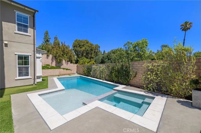 2491 N La Colina Court, Orange, CA 92867