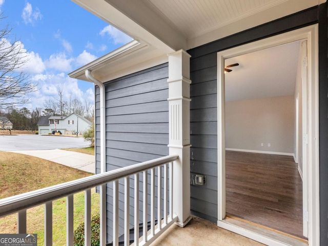 439 Vinings Court, Winder, GA 30680