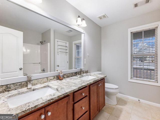 439 Vinings Court, Winder, GA 30680