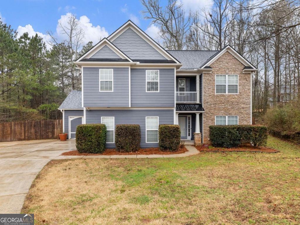 439 Vinings Court, Winder, GA 30680