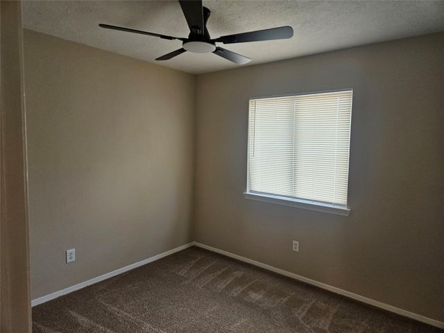 10913 Mulberry Court, La Porte, TX 77571