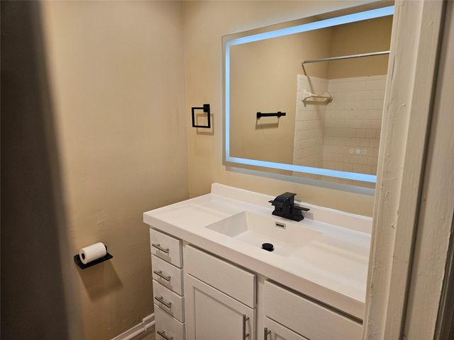 10913 Mulberry Court, La Porte, TX 77571