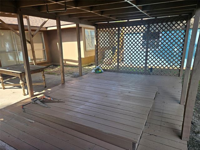 10913 Mulberry Court, La Porte, TX 77571