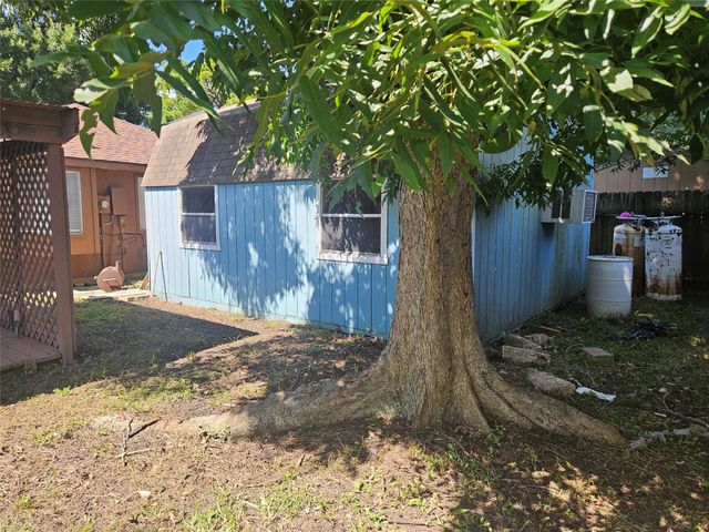 10913 Mulberry Court, La Porte, TX 77571