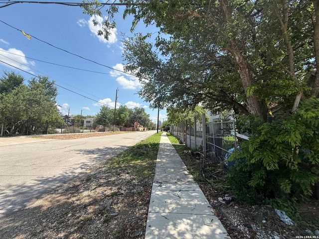 131 E Myrtle, San Antonio, TX 78212
