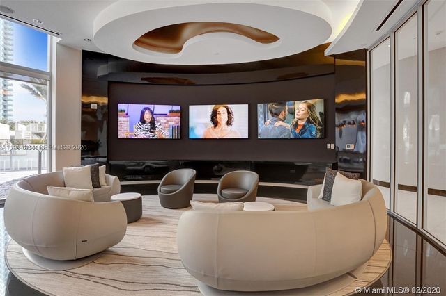 851 NE 1st Ave 4911, Miami, FL 33132