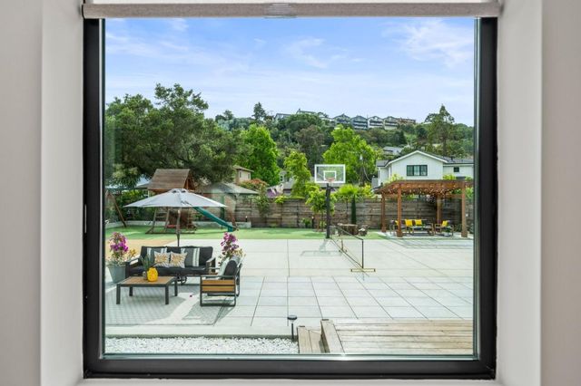 754 Cordilleras Avenue, San Carlos, CA 94070