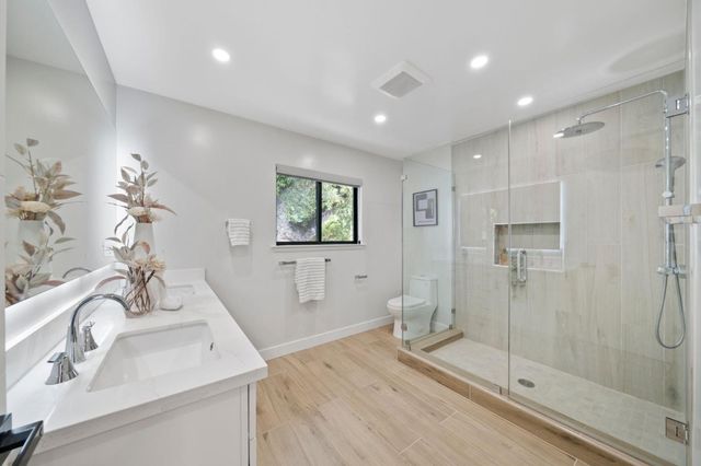 754 Cordilleras Avenue, San Carlos, CA 94070