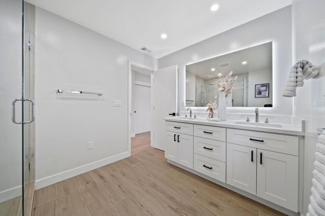 754 Cordilleras Avenue, San Carlos, CA 94070