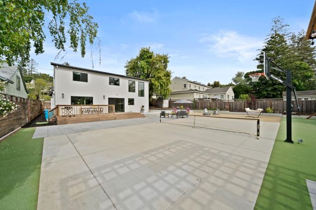 754 Cordilleras Avenue, San Carlos, CA 94070