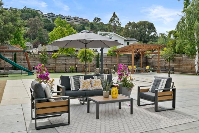 754 Cordilleras Avenue, San Carlos, CA 94070