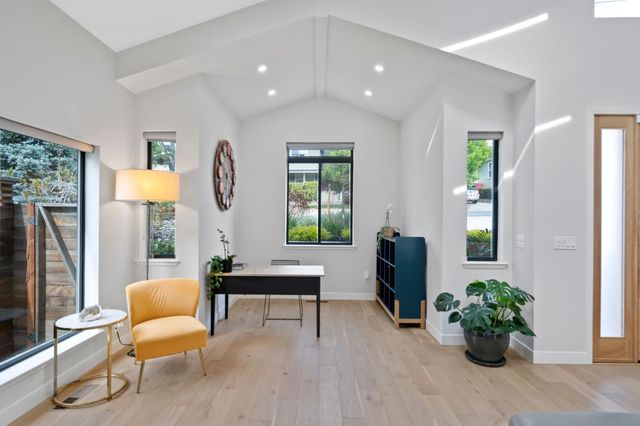 754 Cordilleras Avenue, San Carlos, CA 94070