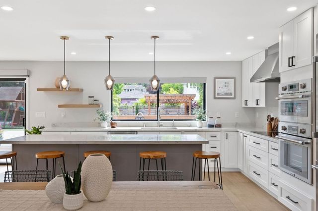 754 Cordilleras Avenue, San Carlos, CA 94070