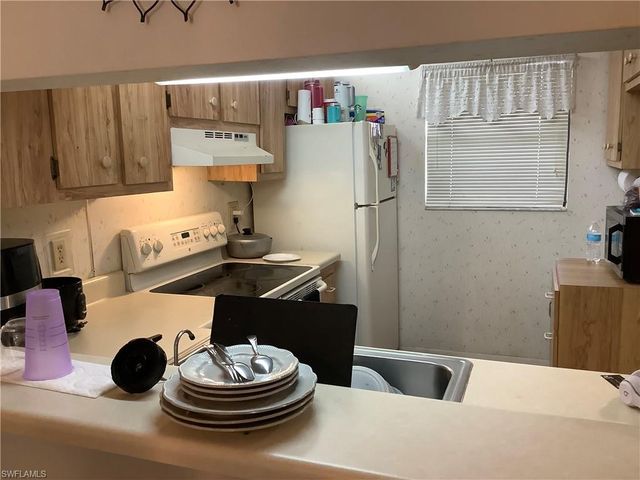 9261 Central Park DR 101, Fort Myers, FL 33919